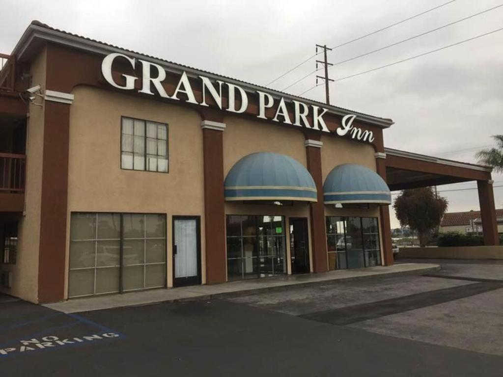 Grand Park Inn Baldwin Park Exterior photo